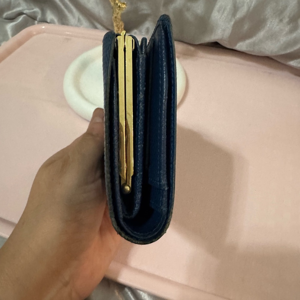 Louis Vuitton Epi Porte Monnaie Viennois Wallet - Picture 4 of 11